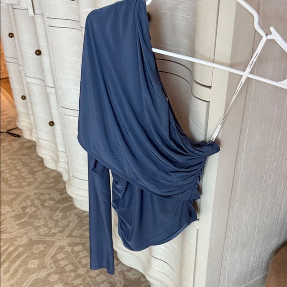 One-Shoulder Top - Picture 3 of 3